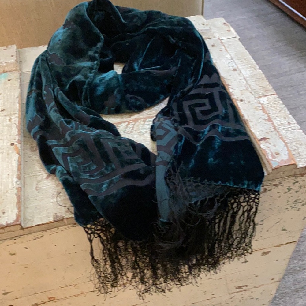 Beautiful teal velvety scarf